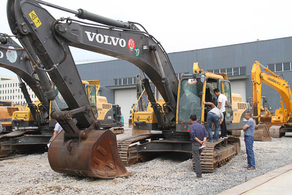 Volvo excavator at Ritchie Bros. China