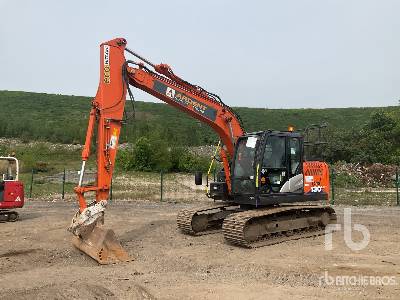 Hitachi ZX670LCR-3 Hydraulic Excavator Specs & Dimensions 